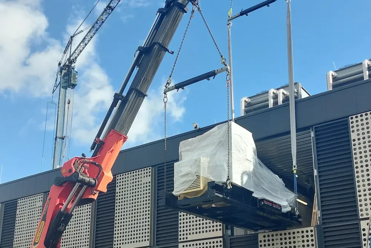 Professionelles Design und fachgerechte Installation eines Notstromaggregats für maßgeschneiderte Energielösungen